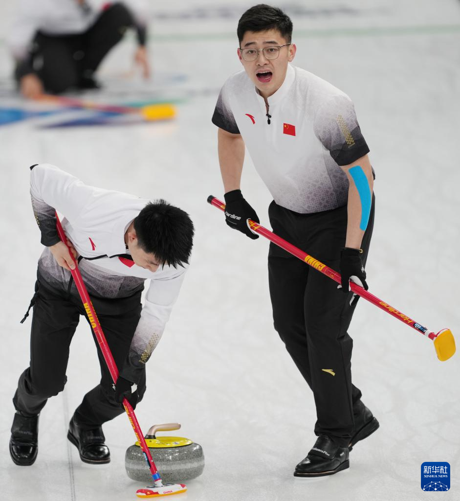 冬奥会｜冰壶——男子循环赛：中国队不敌瑞士队