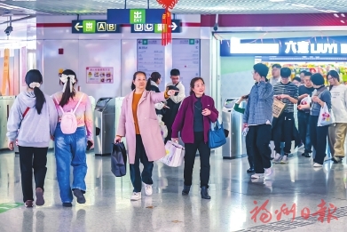 惠民礼包暖新春　畅行无忧过大年