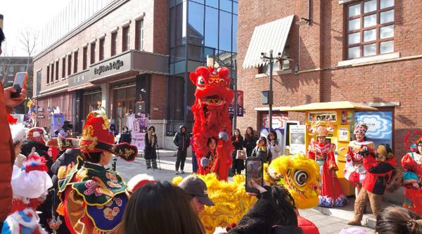 
陕西省中医医院黄牛号贩子票贩子代网上预约代挂号电话2026大市场看中国年丨墨香剪纸融民俗 龙腾马跃闹新春