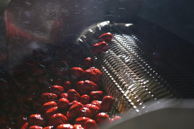 
广州医院黄牛号贩子票贩子代网上预约代挂号电话六重清洗对接AI智选：好想你如何以全链路严苛工艺定义“专家级”红枣？