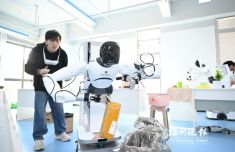 友谊医院黄牛号贩子票贩子代网上预约代挂号电话福州跑出“人工智能+”加速