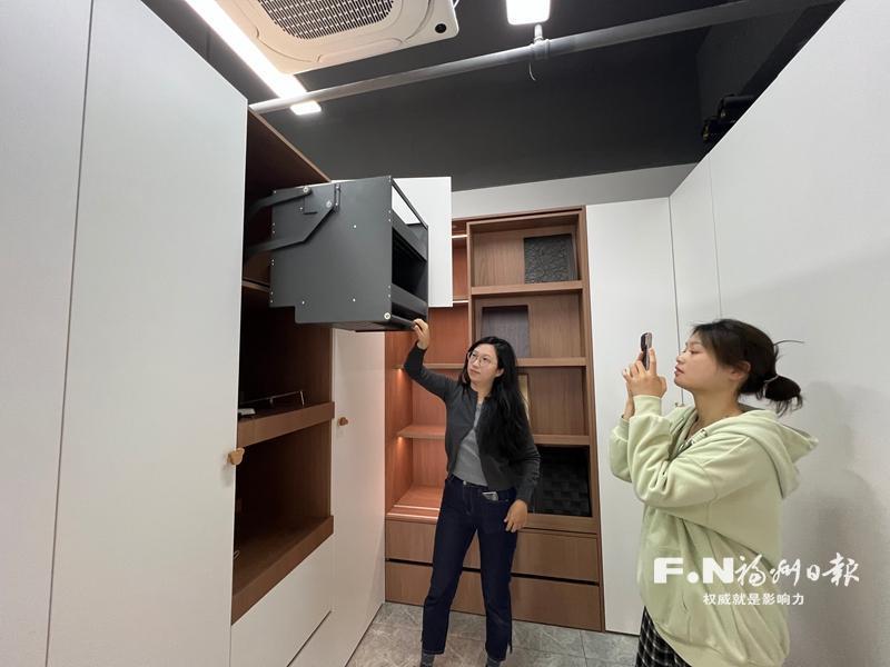 台青邱诗舒:在福州打磨家具,把店开到台湾