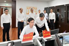 
上海市东方医院唐庆贺陈波黄安华赵刚徐安安黄牛挂号电话周祖翼调研中央驻