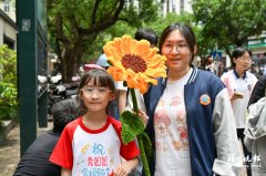 天津医科大学眼科医院黄牛号贩子票贩子代网上预约代挂号电话学子奔赴考场