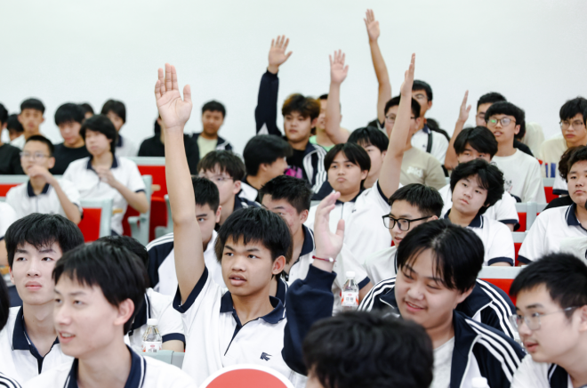 筑牢禁毒防艾防线这场活动让青春“零负担”