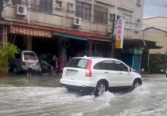 南京市胸科医院马国栋董常青黄牛挂号电话高雄淹水被吹成“高级清澈”,台